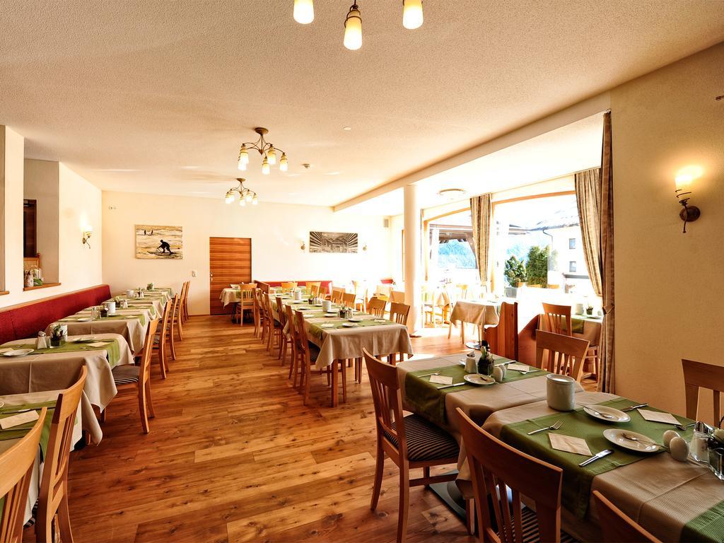 Hotel Roeck Garni فس المظهر الخارجي الصورة