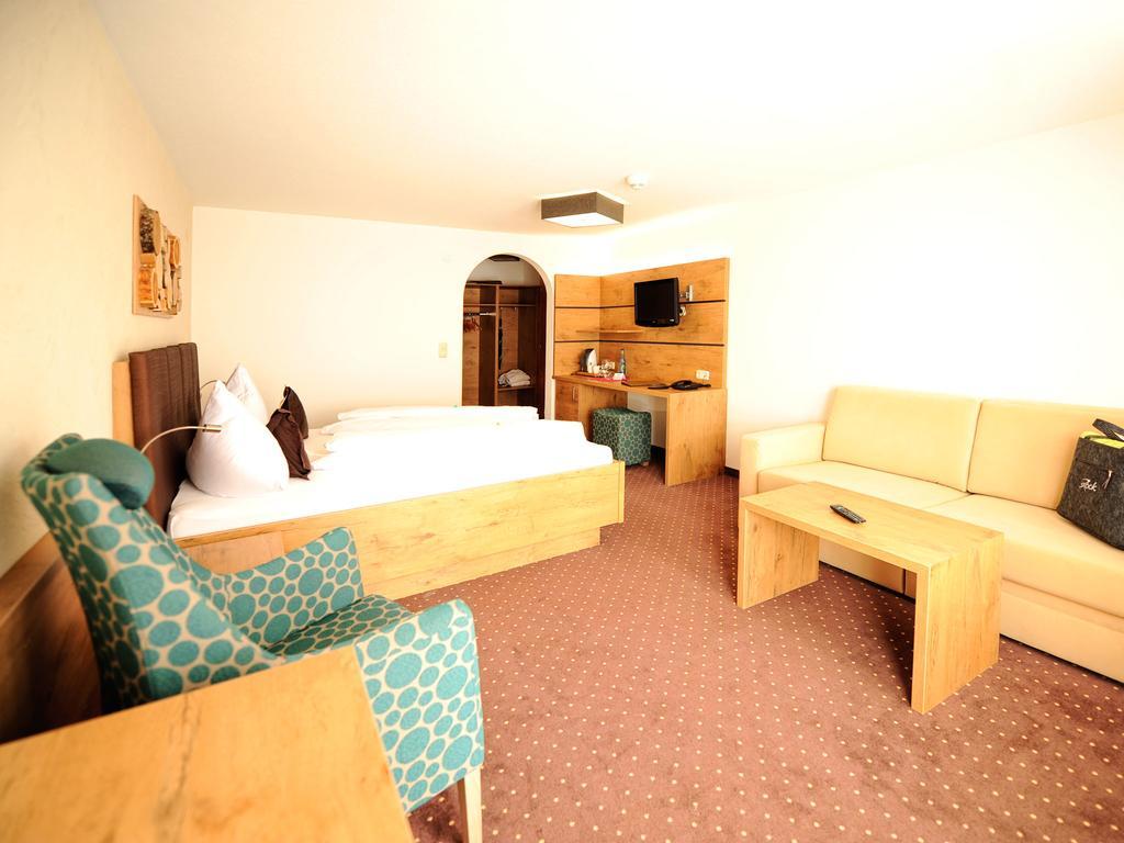 Hotel Roeck Garni فس المظهر الخارجي الصورة